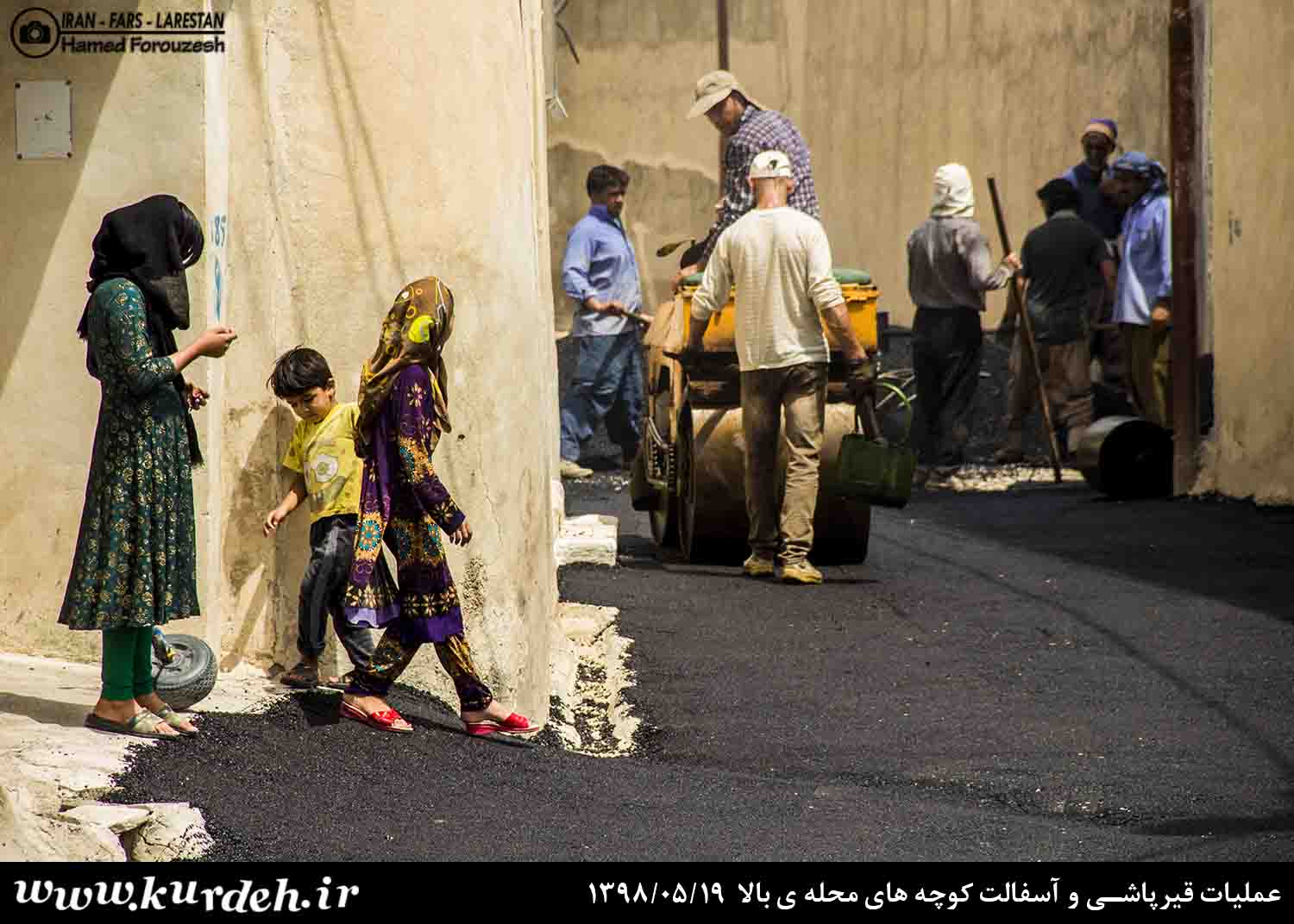 عملیات قیرپاشی و آسفالت کوچه های محله ی بالا